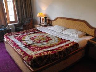 Lords Residency Hotel Manāli Екстериор снимка